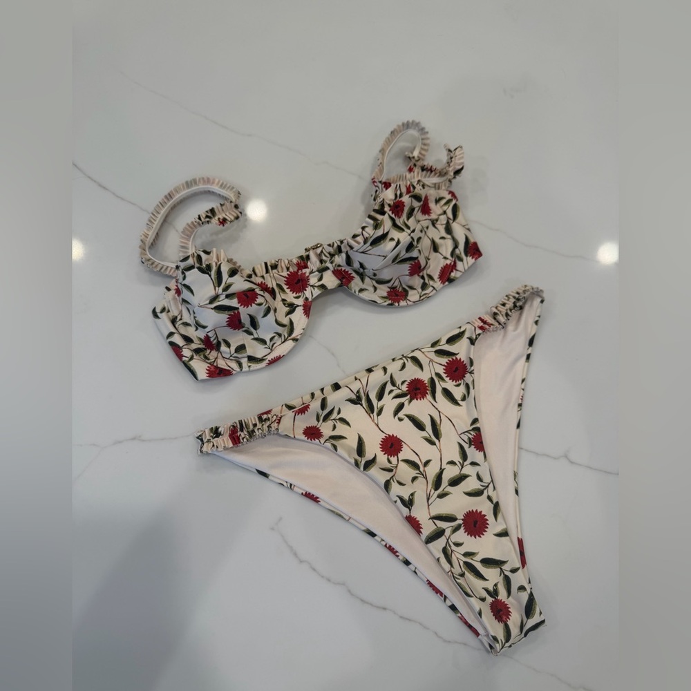 Agua Bendita Agraz Red Floral on Cream Underwire Bikini Set
